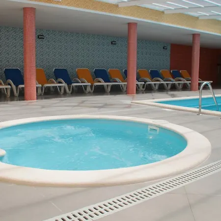 Hotel Colmeia Monte Real