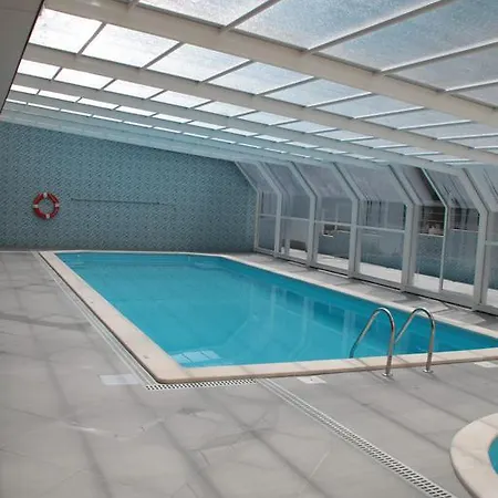 Hotel Colmeia Monte Real